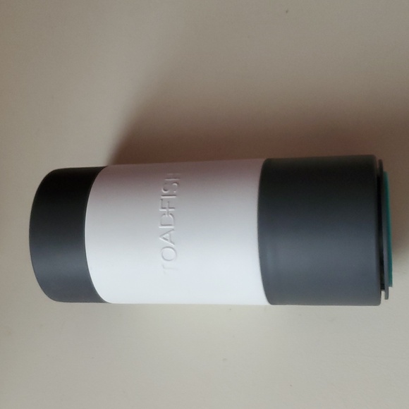 Toadfish Non-Tipping Slim Can Cooler - Picture 6 of 10